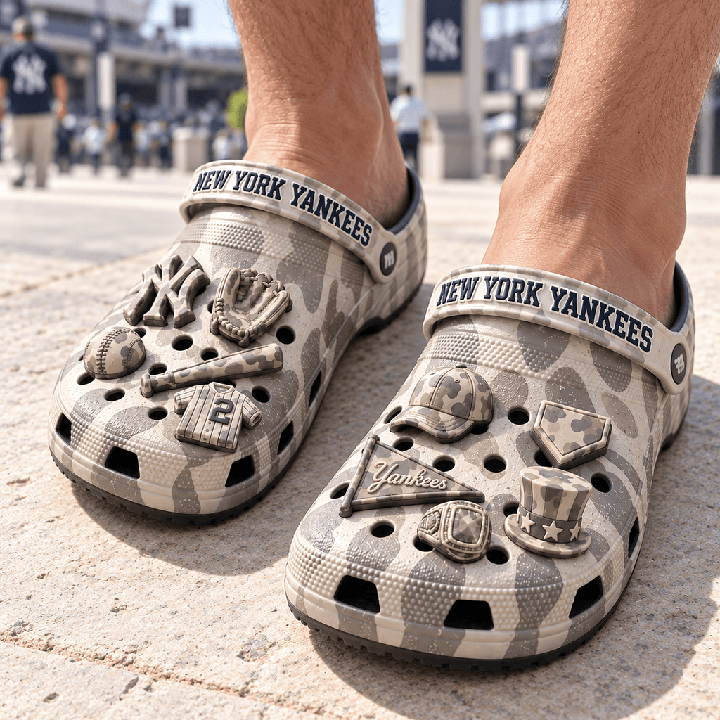 NYY Premium Deer Camo Charm Clog PTKL