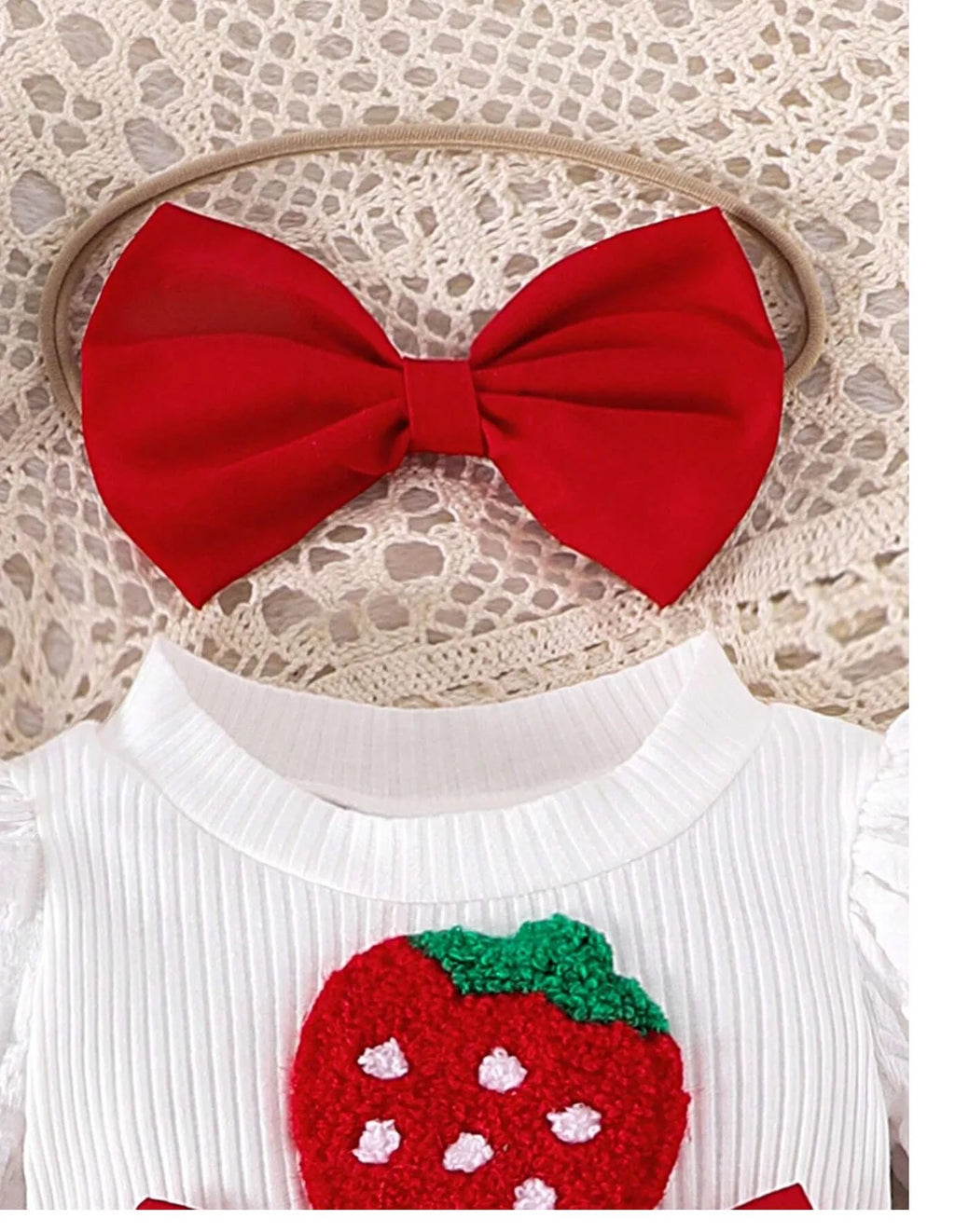 0-18M Baby Strawberry Bodysuit Dresses For Girls Long Sleeve Red Romper Newborns Onesies With Baby Socks Headband Clothing